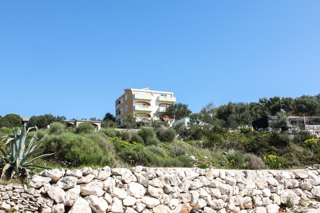 Vila Tatinja Trogir Luaran gambar