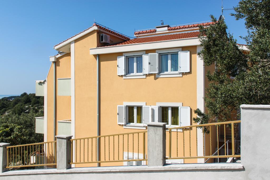 Vila Tatinja Trogir Luaran gambar