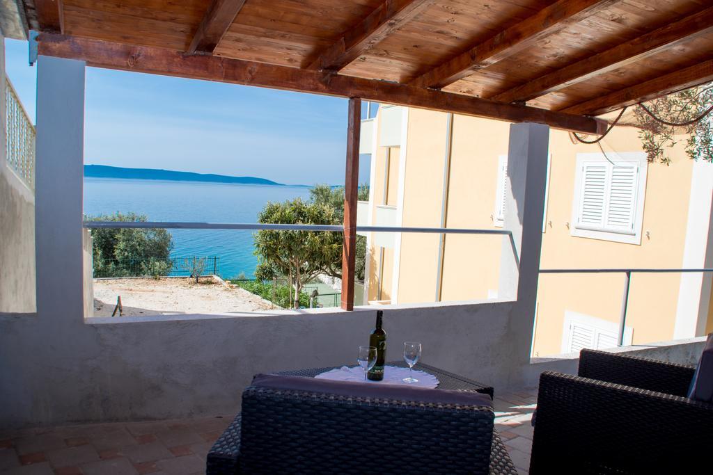 Vila Tatinja Trogir Luaran gambar
