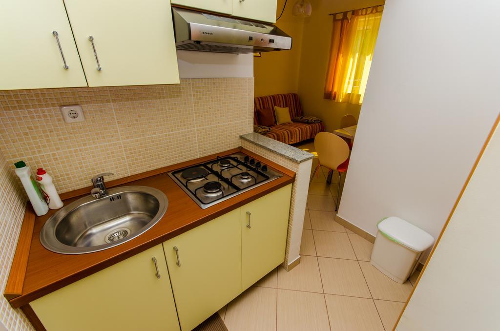 Vila Tatinja Trogir Luaran gambar