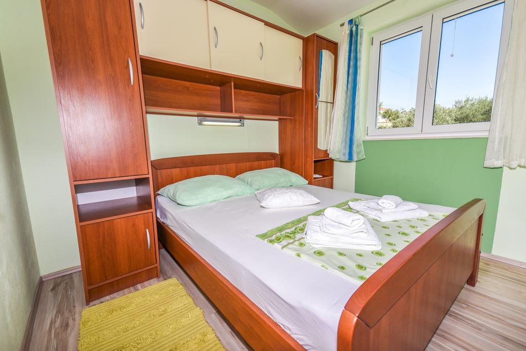Vila Tatinja Trogir Luaran gambar