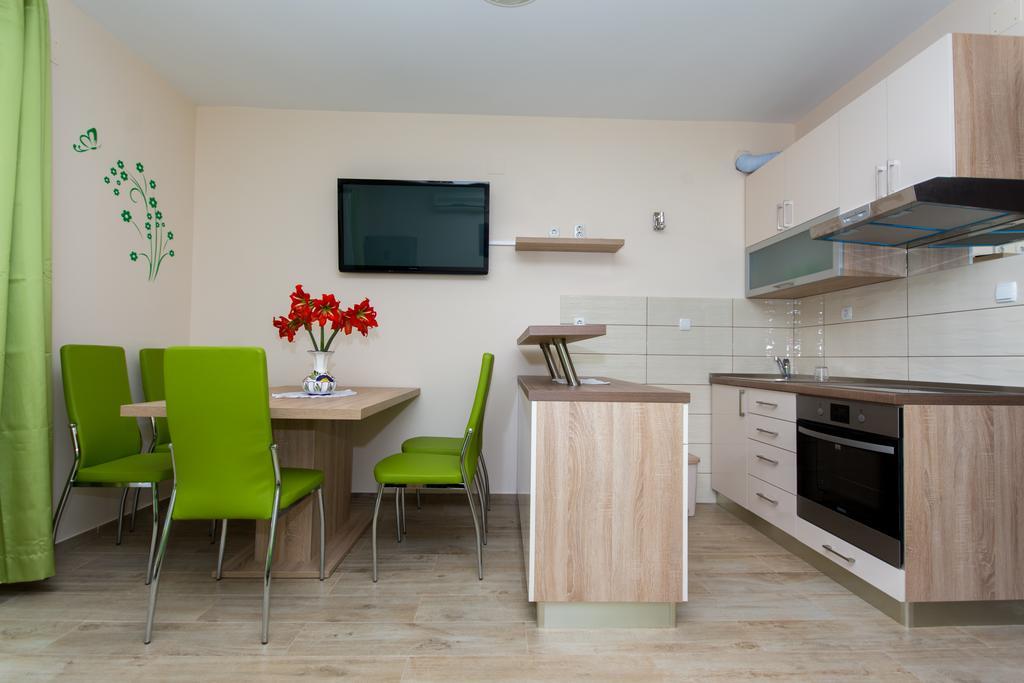 Vila Tatinja Trogir Luaran gambar