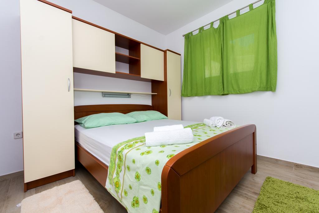 Vila Tatinja Trogir Luaran gambar