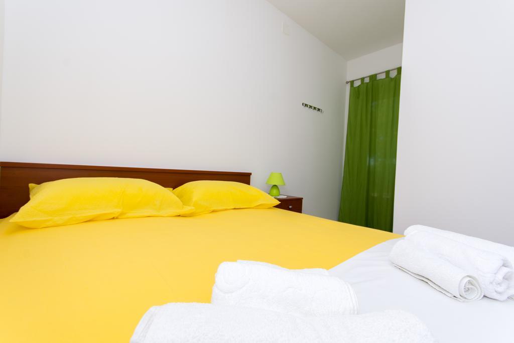 Vila Tatinja Trogir Luaran gambar